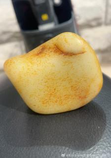 新疆和田玉籽料原石,502克 真皮真色 无修型,一个天然大元宝